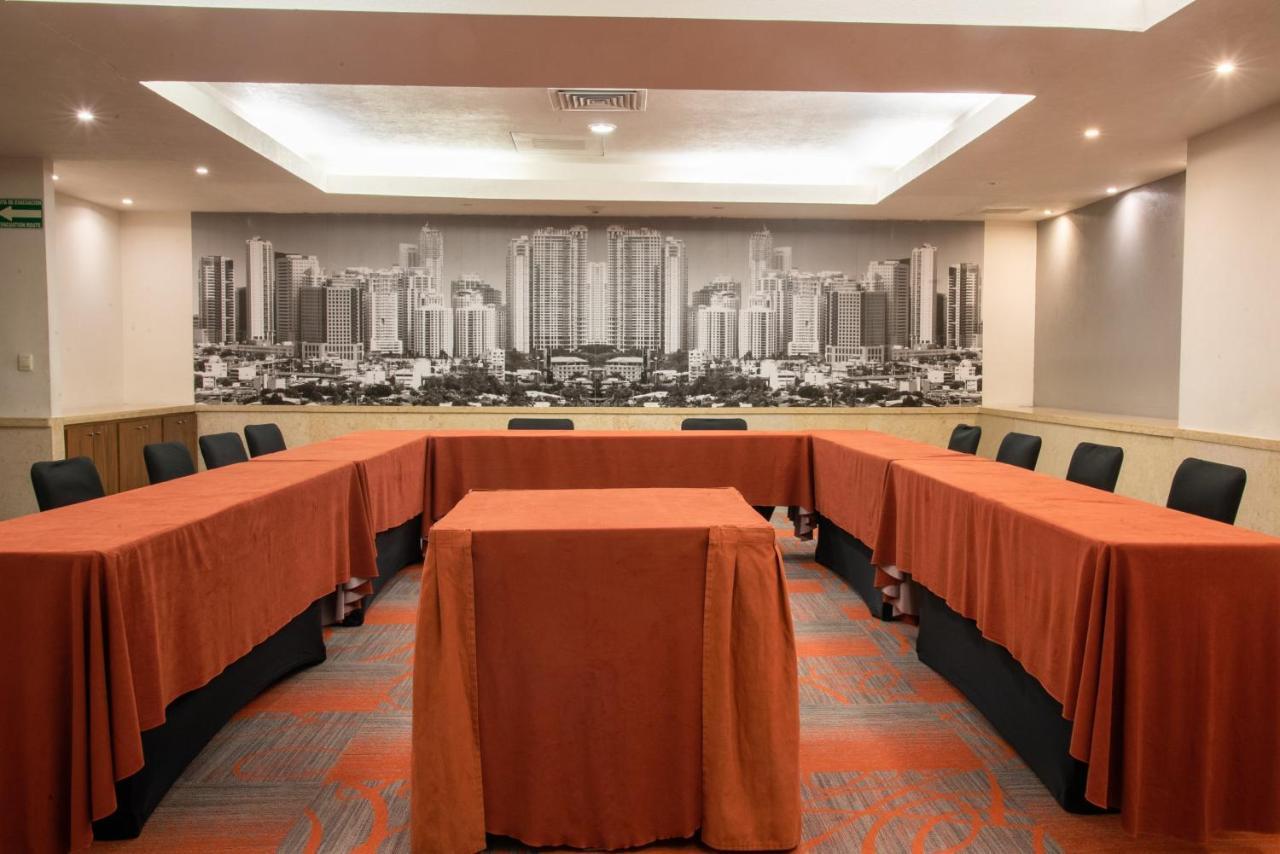 Real Inn Guadalajara Expo Экстерьер фото