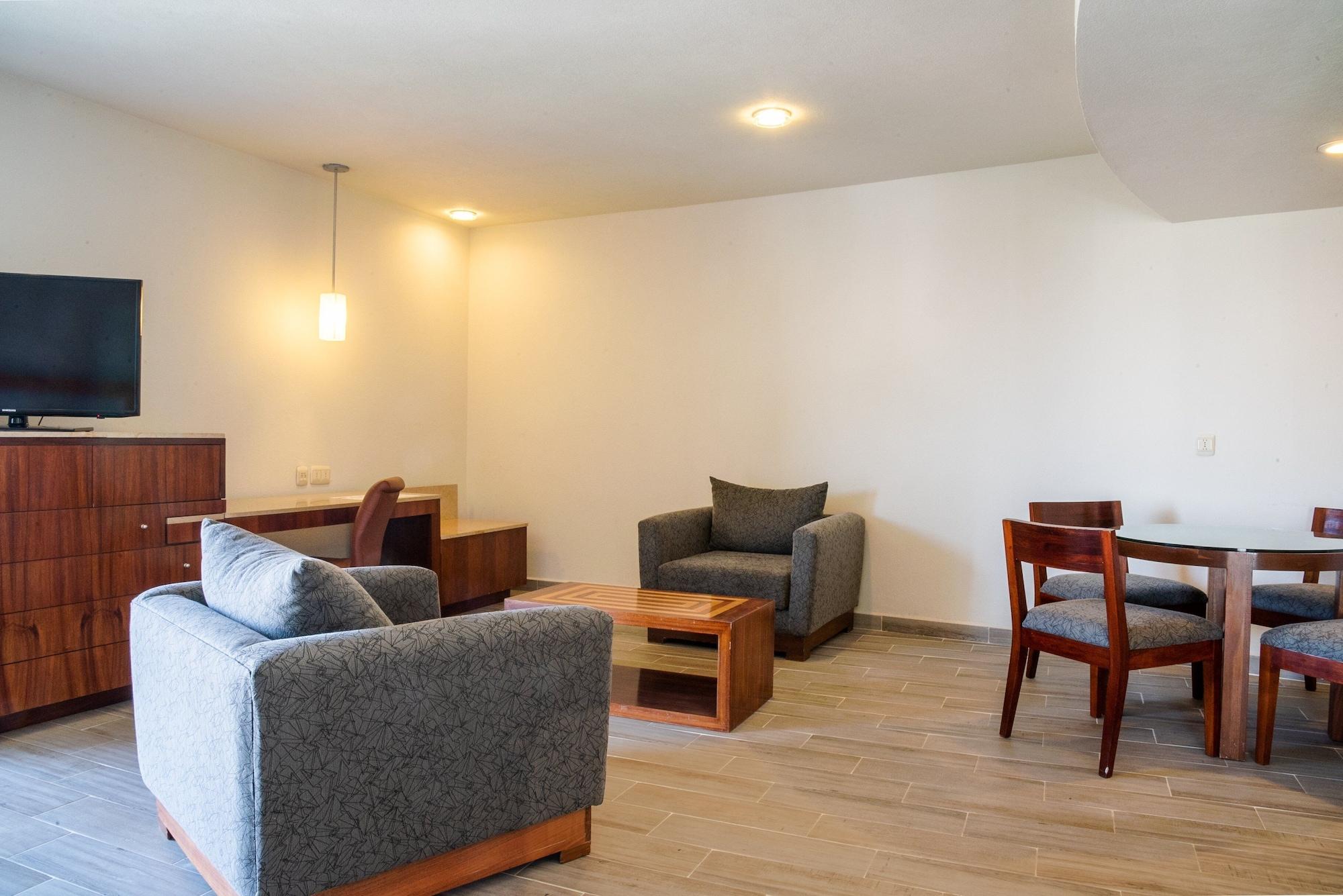 Real Inn Guadalajara Expo Экстерьер фото
